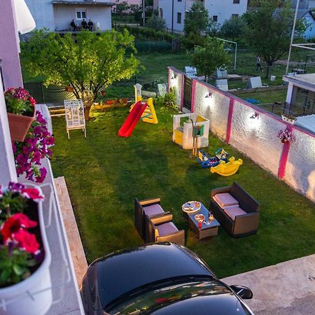 Apartman Mona Podgorica Exterior foto
