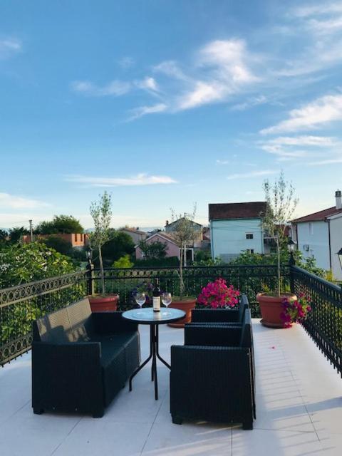 Apartman Mona Podgorica Exterior foto