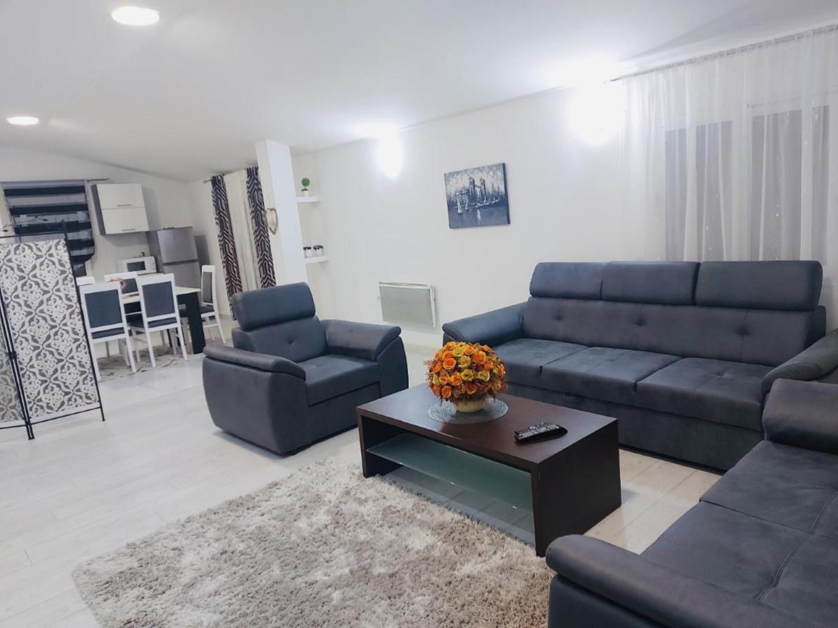Apartman Mona Podgorica Exterior foto