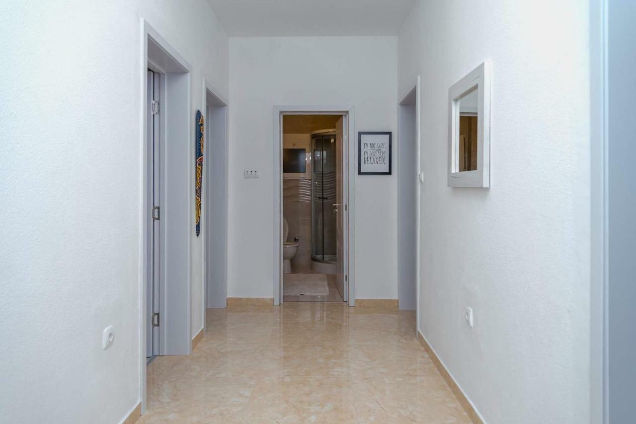 Apartman Mona Podgorica Exterior foto